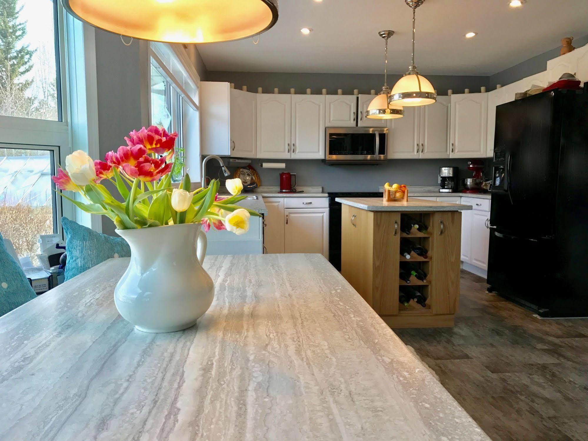 Vangorda Place B&B Whitehorse Extérieur photo